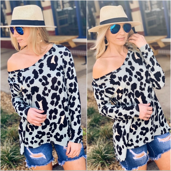 ✨✨LAST ONE✨SPRING FLING LEOPARD PRINT  TOP - Picture 8 of 8